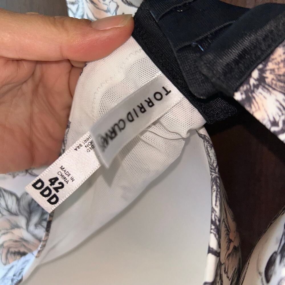 Set of 2 Torrid 360 smoothing vintage pastel floral skull Curve bra Sz 42DDD - Picture 12 of 12